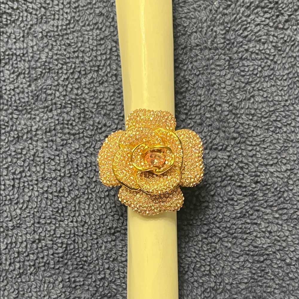 Kate Spade Gold Pink Rose Statement Ring. Size 6